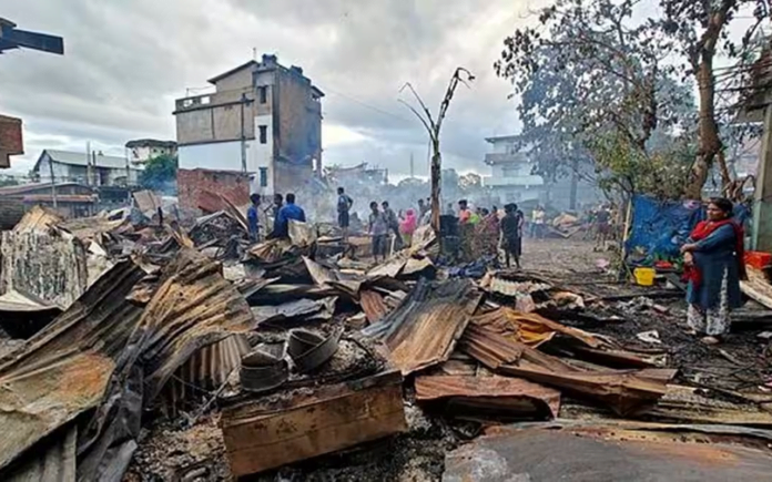 Manipur 17 injured in clashes in Bishnupur Manipur: 17 injured in clashes in Bishnupur